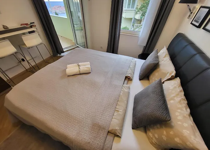 Blue Star Apartments